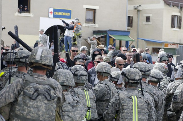 Troops complete training, head to Kosovo