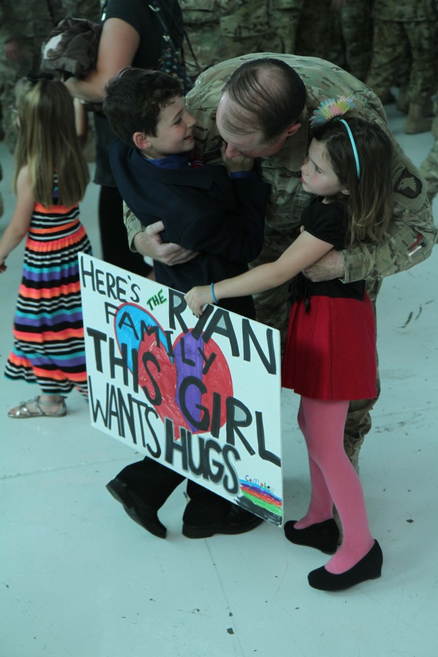 101st AIRBORNE DIVISION WELCOMES BACK SOLDIERS FROM 2 BRIGADES
