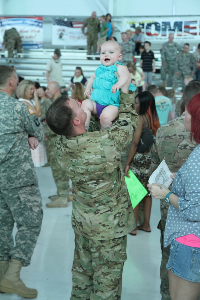 101st AIRBORNE DIVISION WELCOMES BACK SOLDIERS FROM 2 BRIGADES