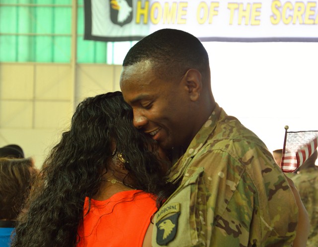 101st AIRBORNE DIVISION WELCOMES BACK SOLDIERS FROM 2 BRIGADES