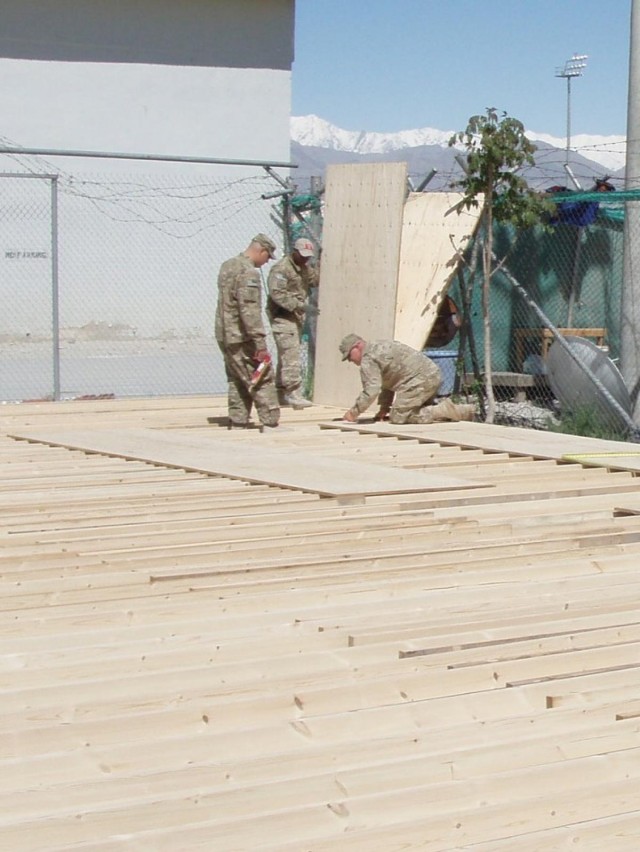 Building 'Able Gym': Deployed soldiers combine engineer skills with passion for fitness