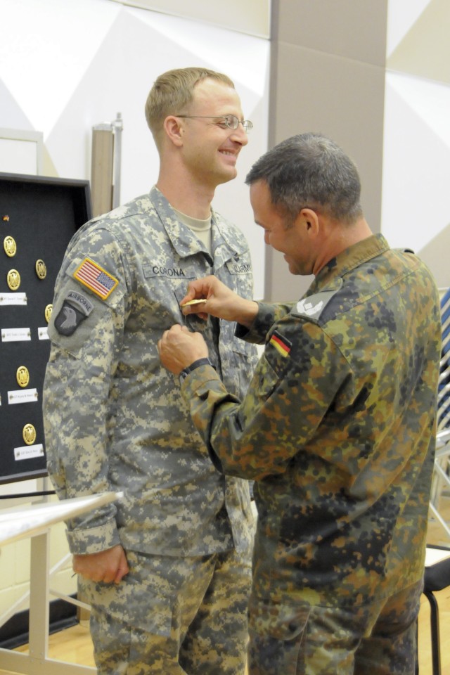 Soldier-musicians earn German Armed Forces Proficiency Badge