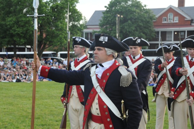 Free show draws thousands to MDW's Twilight Tattoo!