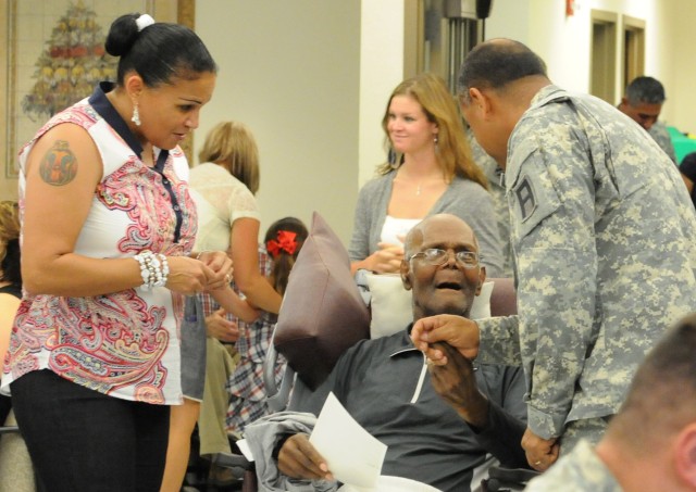 Soldiers pay homage at Texas veterans' home over competitive bingo