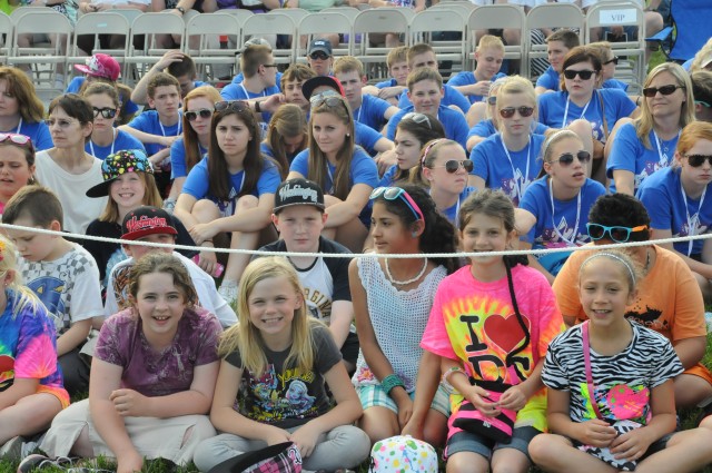 Thousands cheer at MDW's Twilight Tattoo!