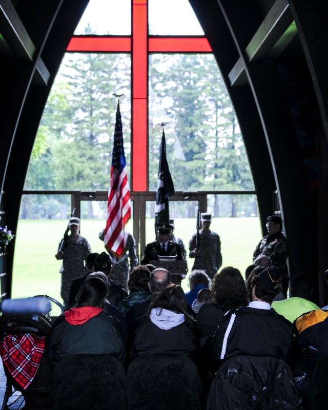 Arsenal service members participate in QC Memorial Day events