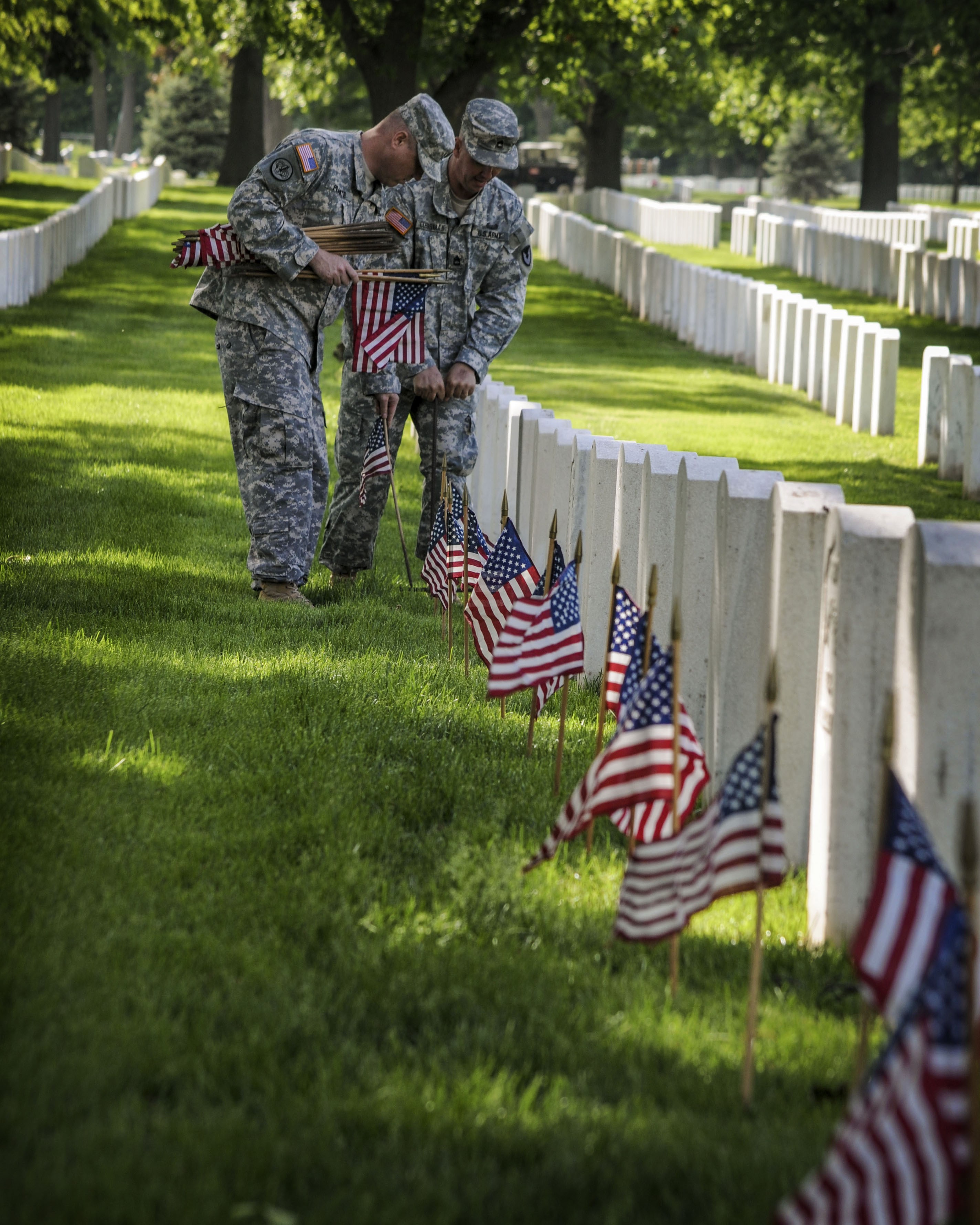 Arsenal Service Members Participate In Qc Memorial Day Events 