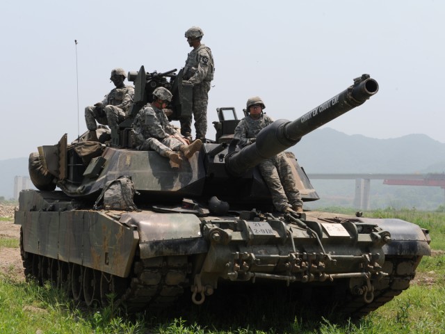 U.S., ROK forces conduct combined river crossing