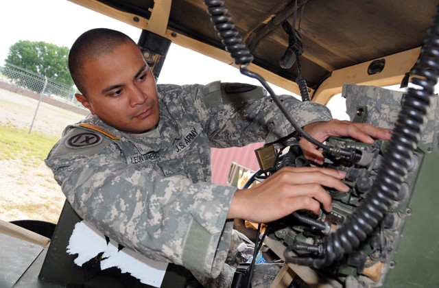 Pacific Islander NCO motivates junior Aviation officers | Article | The ...