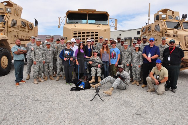 Group photo with 916th Support Brigade