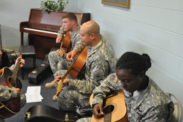 Wounded warriors 'SOAR,' find strength through music therapy