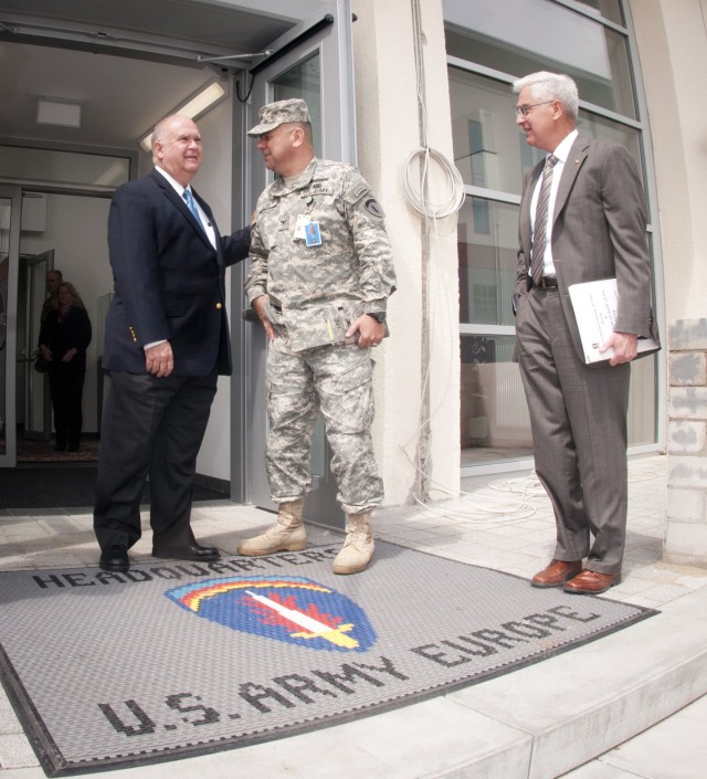 Army leaders outline fiscal challenges and importance of U.S. Army Europe