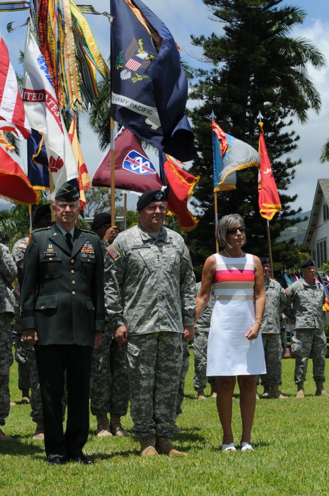 Flying V honored U.S. Army Pacific Commander