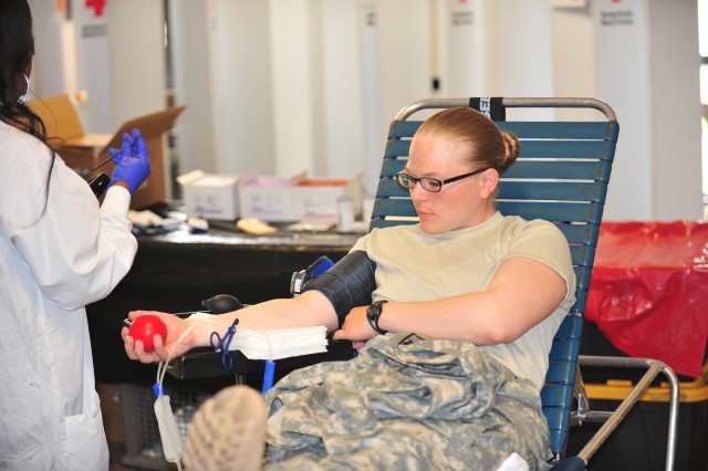 Maintaineers hold third blood drive in fiscal year