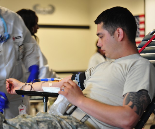 Maintaineers hold third blood drive in fiscal year