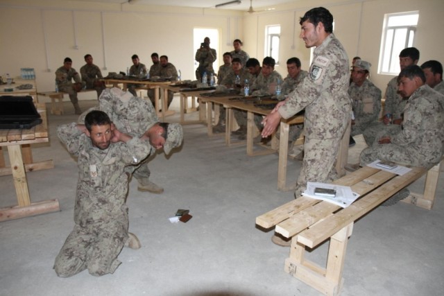 Evidence collection training supports Afghan legal system