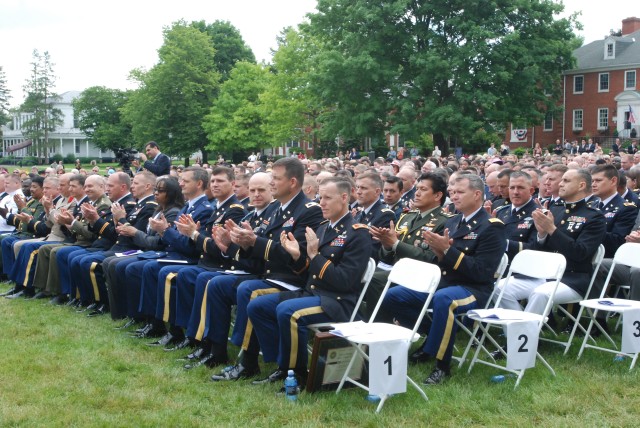 Odierno spotlights leader development strategy at Army War College