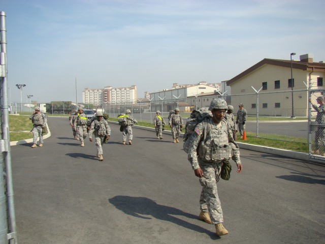 304th ESB Soldiers Foot March to Field