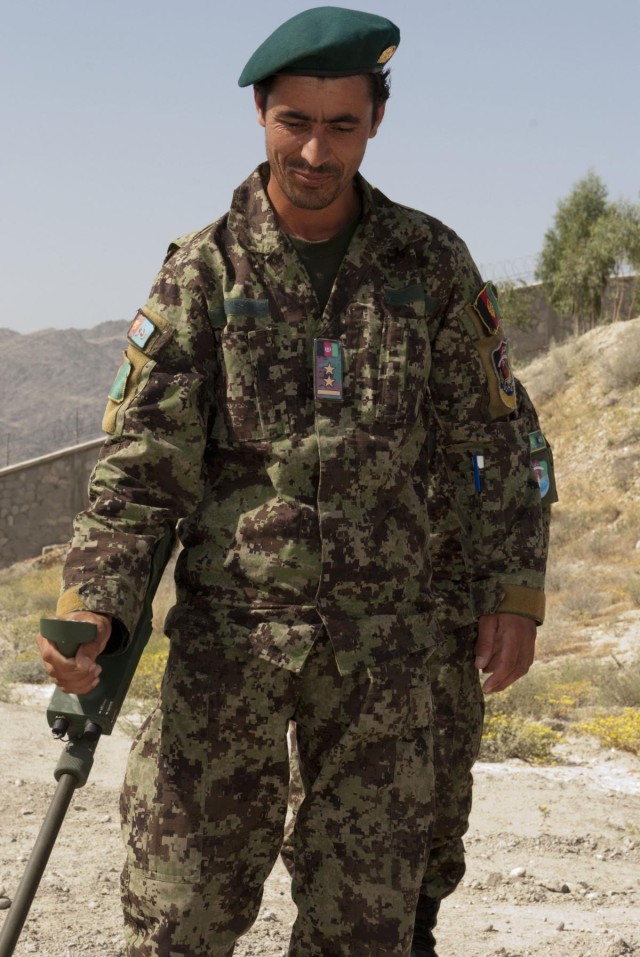 ANA soldiers complete train the trainer course at FOB Gamberi