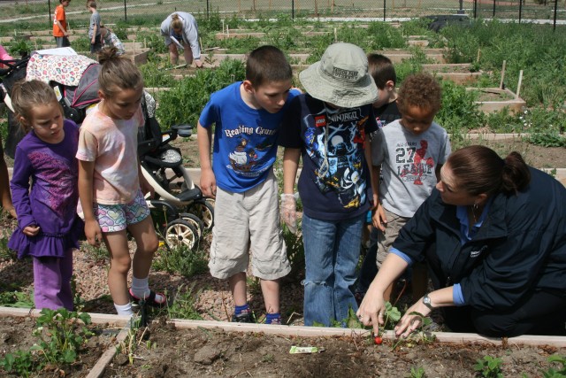 Fort Carson Families show off green thumbs