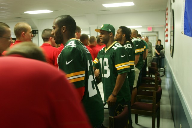 Green Bay Packers players visit Fort McCoy, motivate Challenge Academy cadets