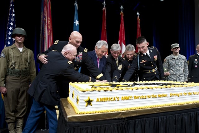 238th Army Birthday cake cutting