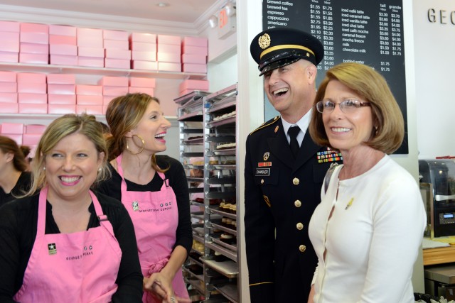 Chandler celebrates Army birthday, thanks local business for support