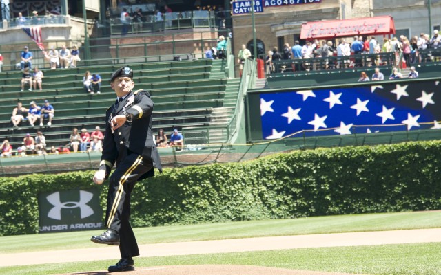 On ice and on the mound, Army brings 238th birthday celebration to the Windy City