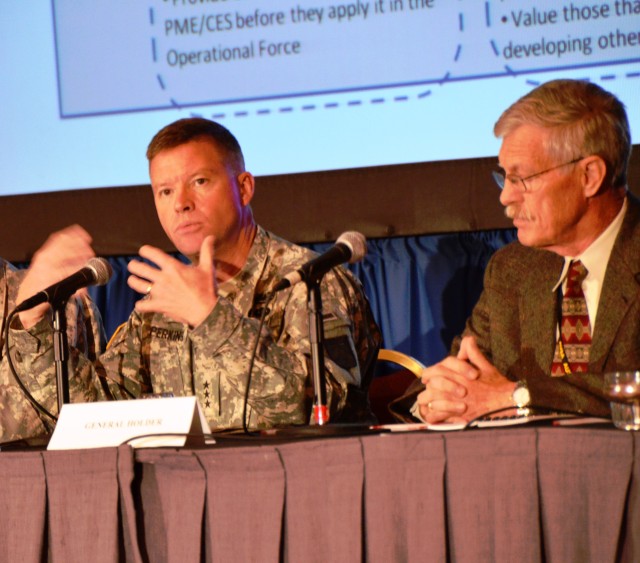 Generals discuss leadership and education in Mission Command