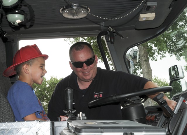 Fort Carson firefighters on front lines of Black Forest Fire