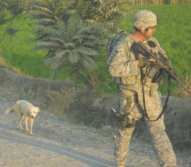 LRMC Medic Receives Combat Medical Badge