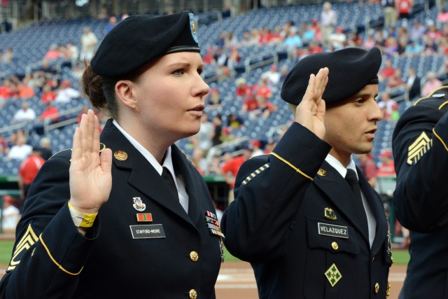 Soldiers, wounded warriors honored at Nationals game