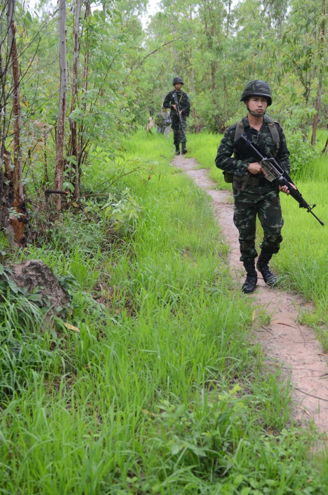 Dismounted squad tactics situational training lane