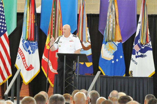 Chief of Staff of the Army speaks at Sergeants Major Academy graduation