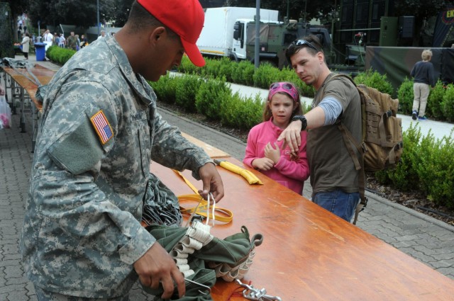 'First in Support' soldiers showcase capabilities during Rheinland-Pfalz Tag
