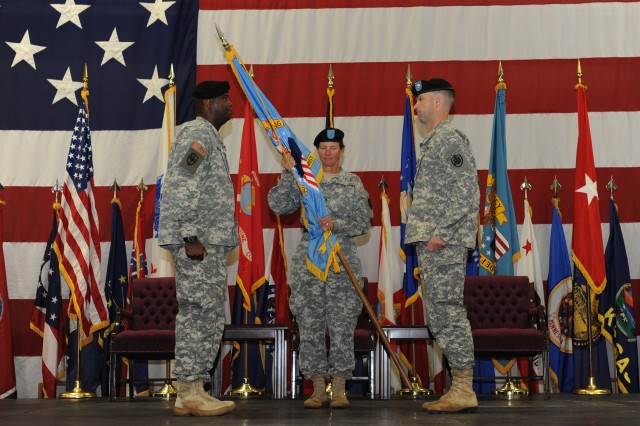 Defense Logistics Agency in Corpus Christi is under new leadership at Change of Command ceremony