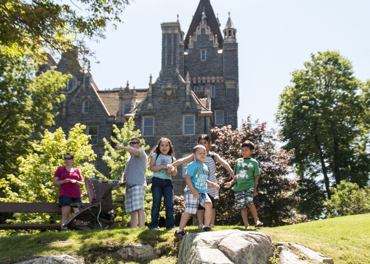 Fort Drum community spends day in Alexandria Bay for Riverfest 2013