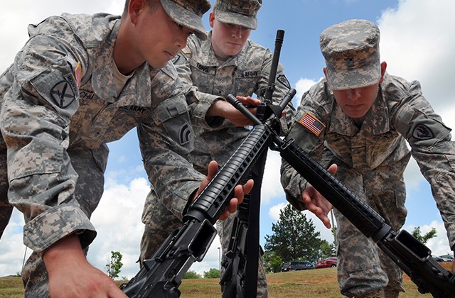 Flight school students execute 'Zero Defect' honors mission