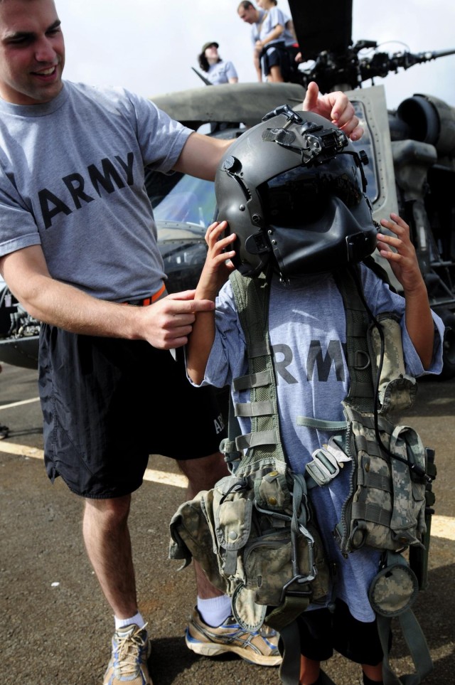 25th CAB reaches out to fallen heroes' families