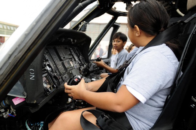 25th CAB Reaches out to fallen heroes' families