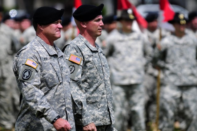 25th CAB welcomes new commander