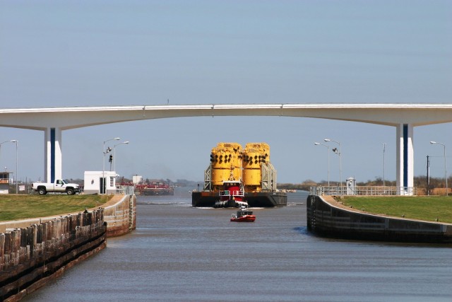 USACE Galveston District urges safety over July 4th holiday; flexes lock schedule