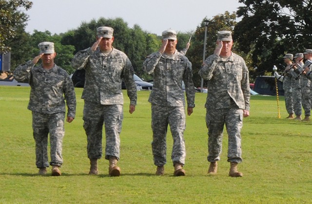 Tomahawks welcome commander
