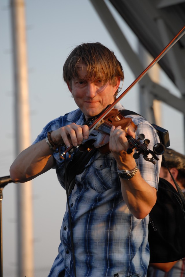 Playin the Fiddle and Playin It Hard