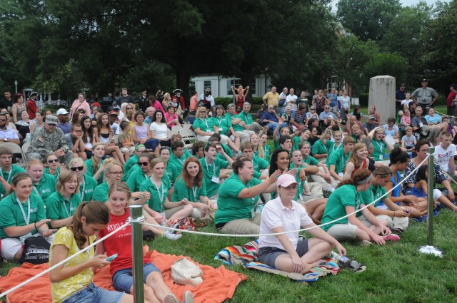 Hundreds cheer at MDW's Twilight Tattoo!
