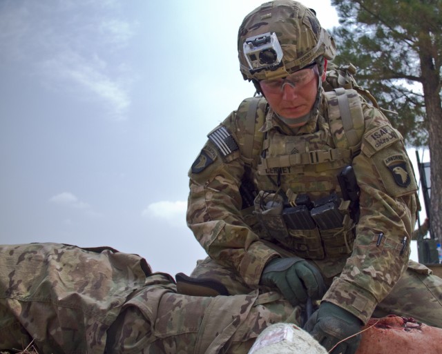 Soldiers compete for NCO, Soldier of quarter