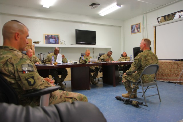 Soldiers compete for NCO, Soldier of quarter