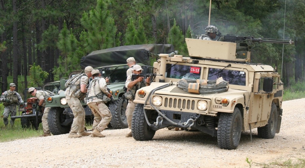 Soldiers train under fire aided by Army's new network | Article | The ...