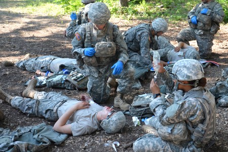 Department Of Combat Medic Training Prepares Soldier Medics For Battlefield Trauma Care Article The United States Army - roblox b.e.e war uniform