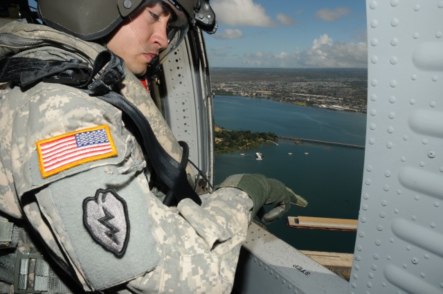 US Army Pacific commanding general conducts Aerial Recon of Oahu